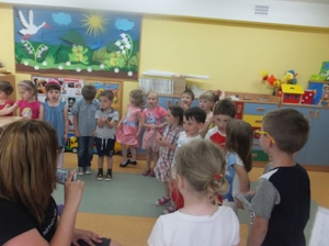Warsztaty plastyczne pt. „Łąka barwami malowana”
