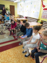 Zabawy z wielkanocnym zajączkiem
