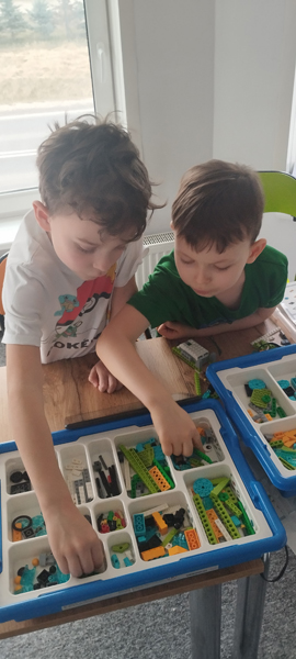 „Kodujemy z głową” – wycieczka do sali zabaw EDU - KLOCKI